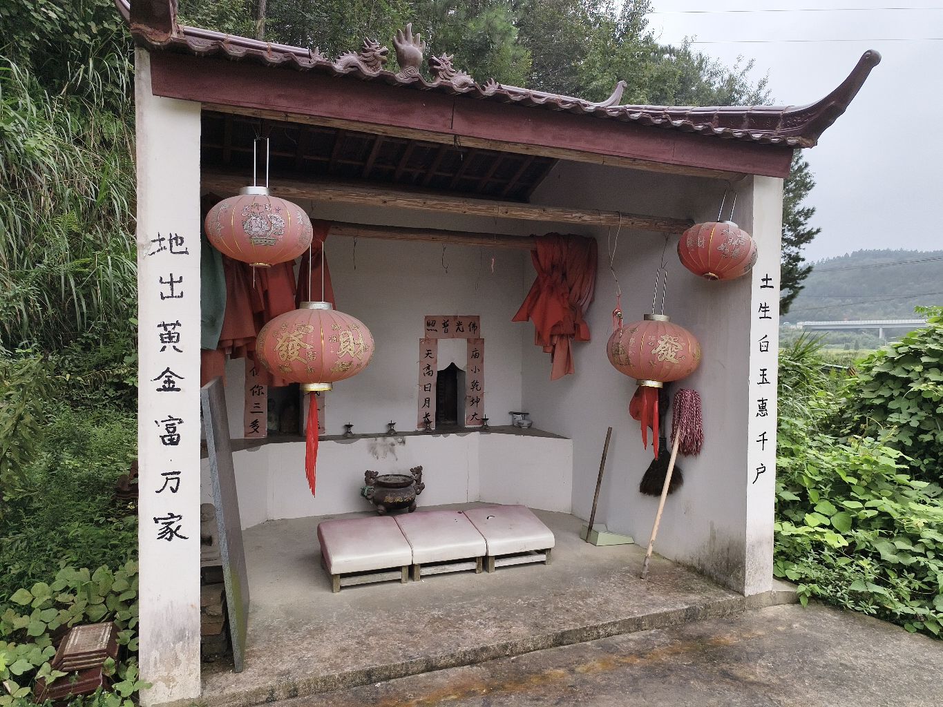团山土地庙实景照片