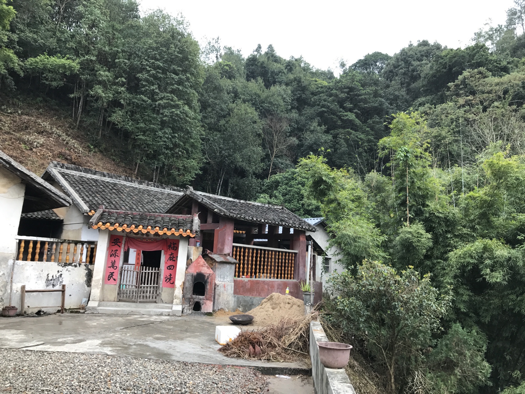 梅南镇巢布福安庵实景照片
