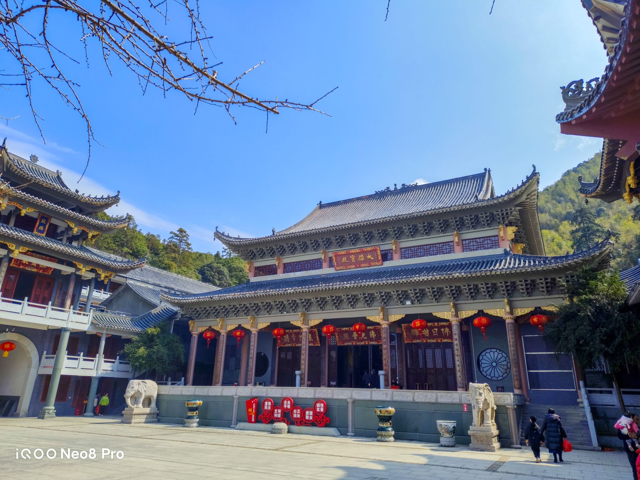 莲花山青莲古寺实景照片