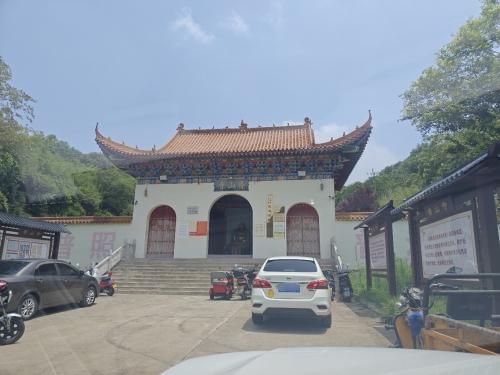香山寺实景照片