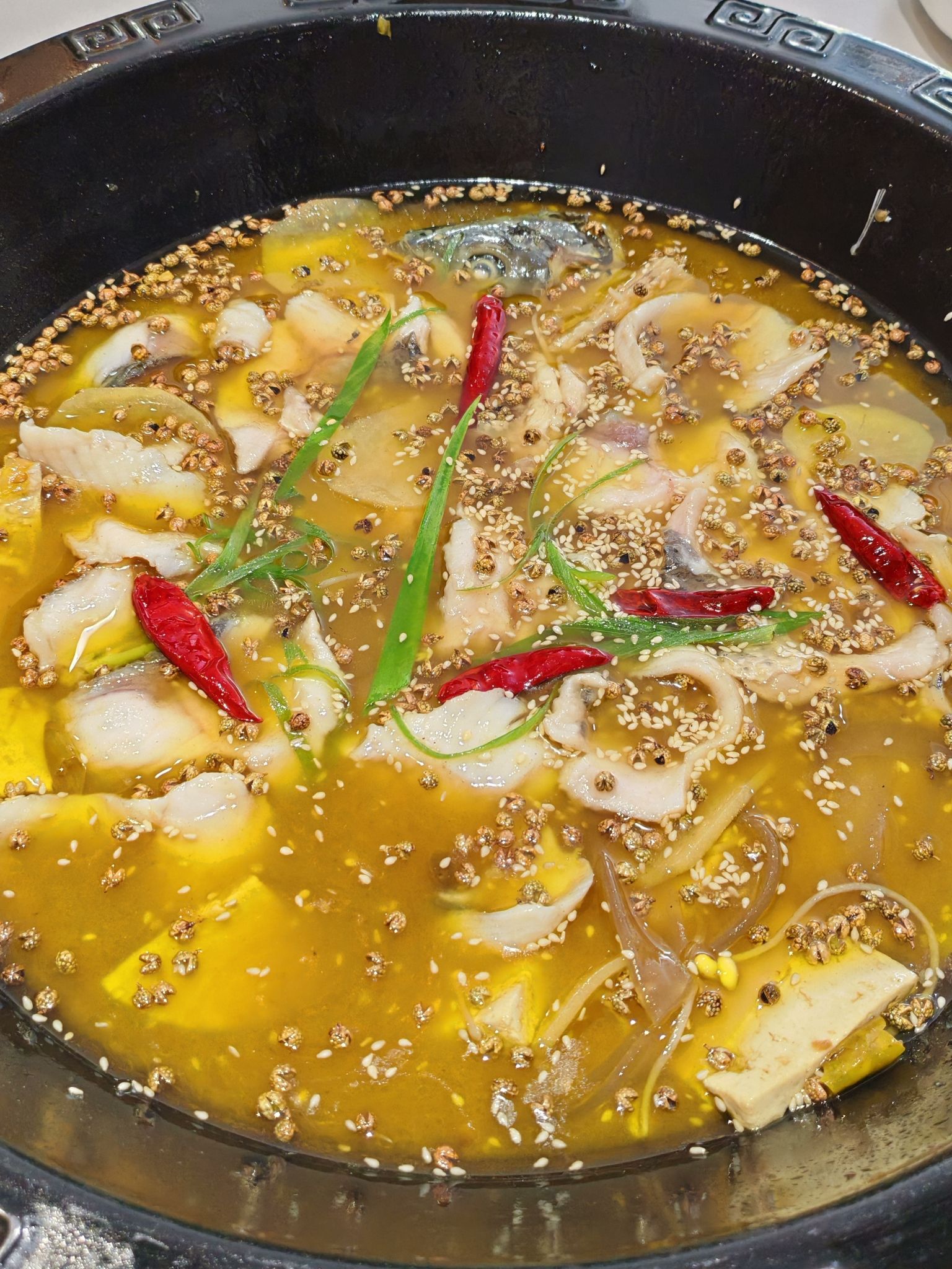 亲嘴鱼虾(立业路店)