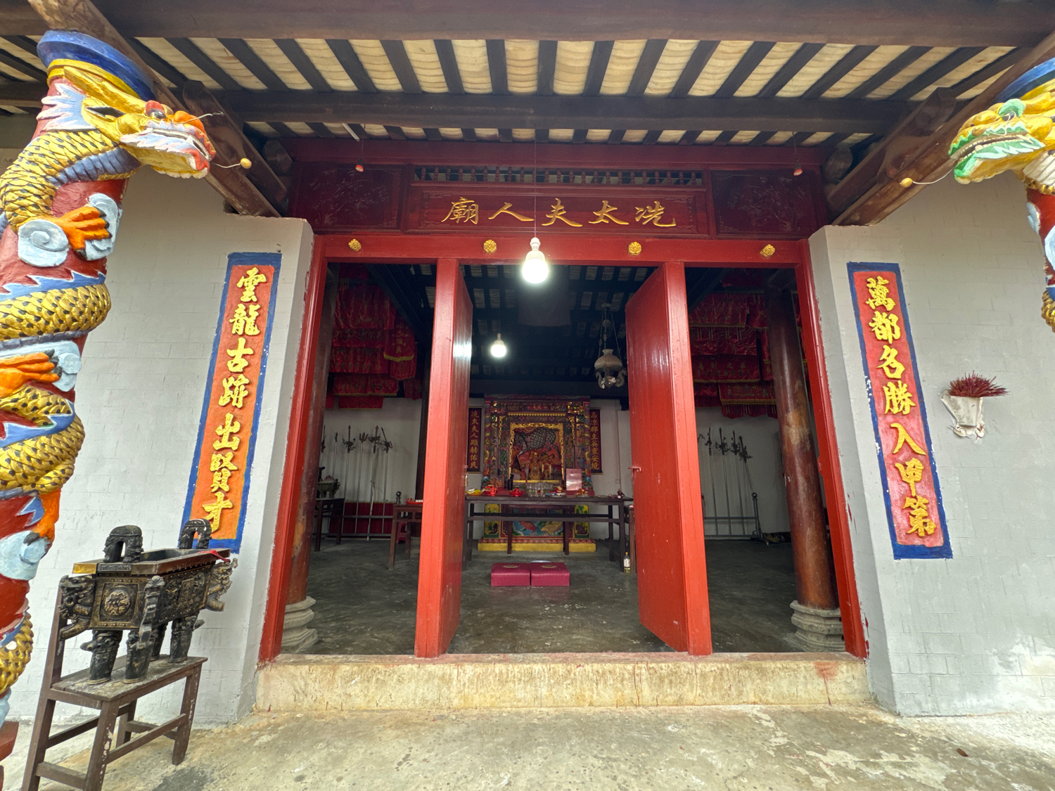 云龙镇云龙墟冼太夫人庙实景照片