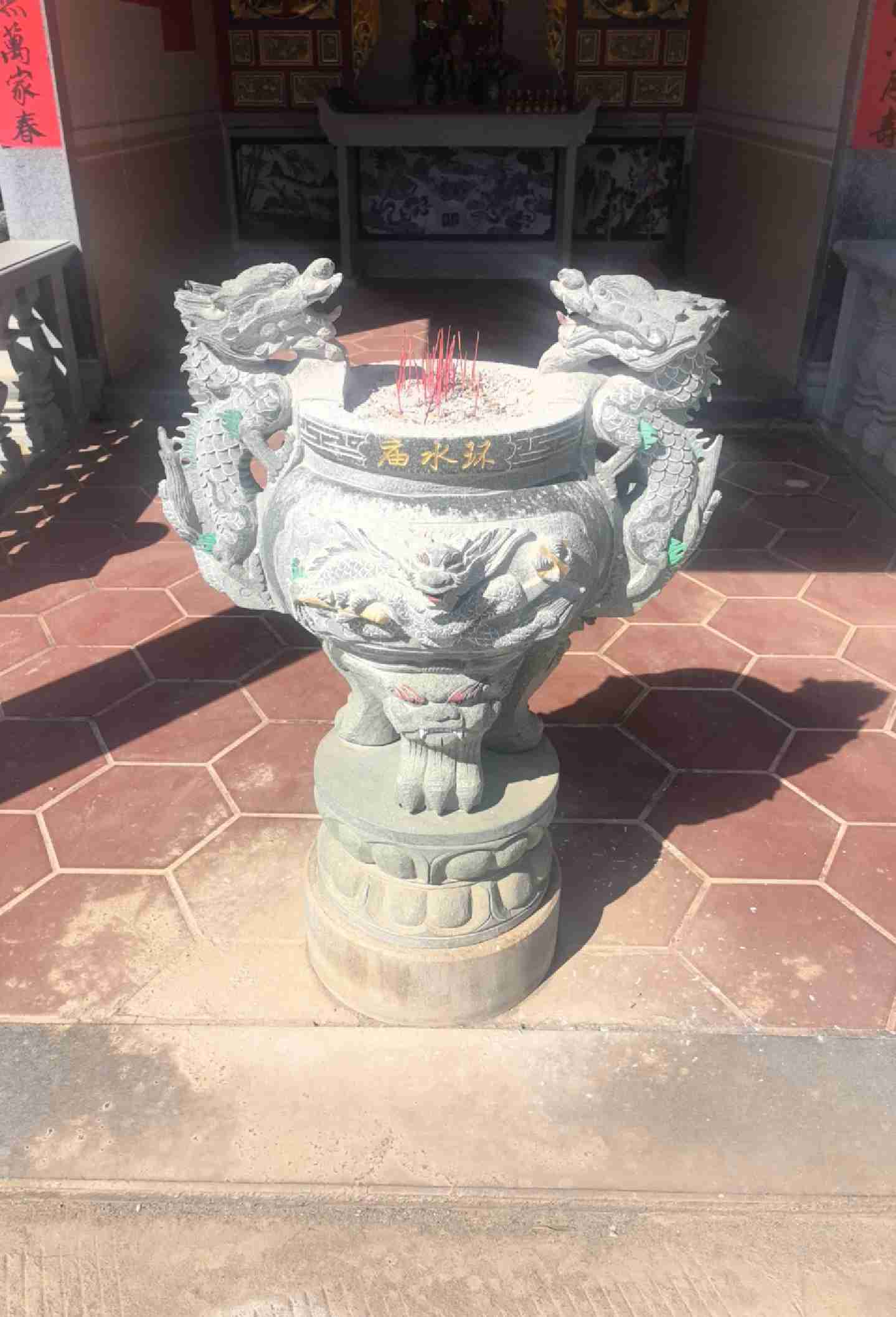 岱峰村六组环水庙土地庙实景照片