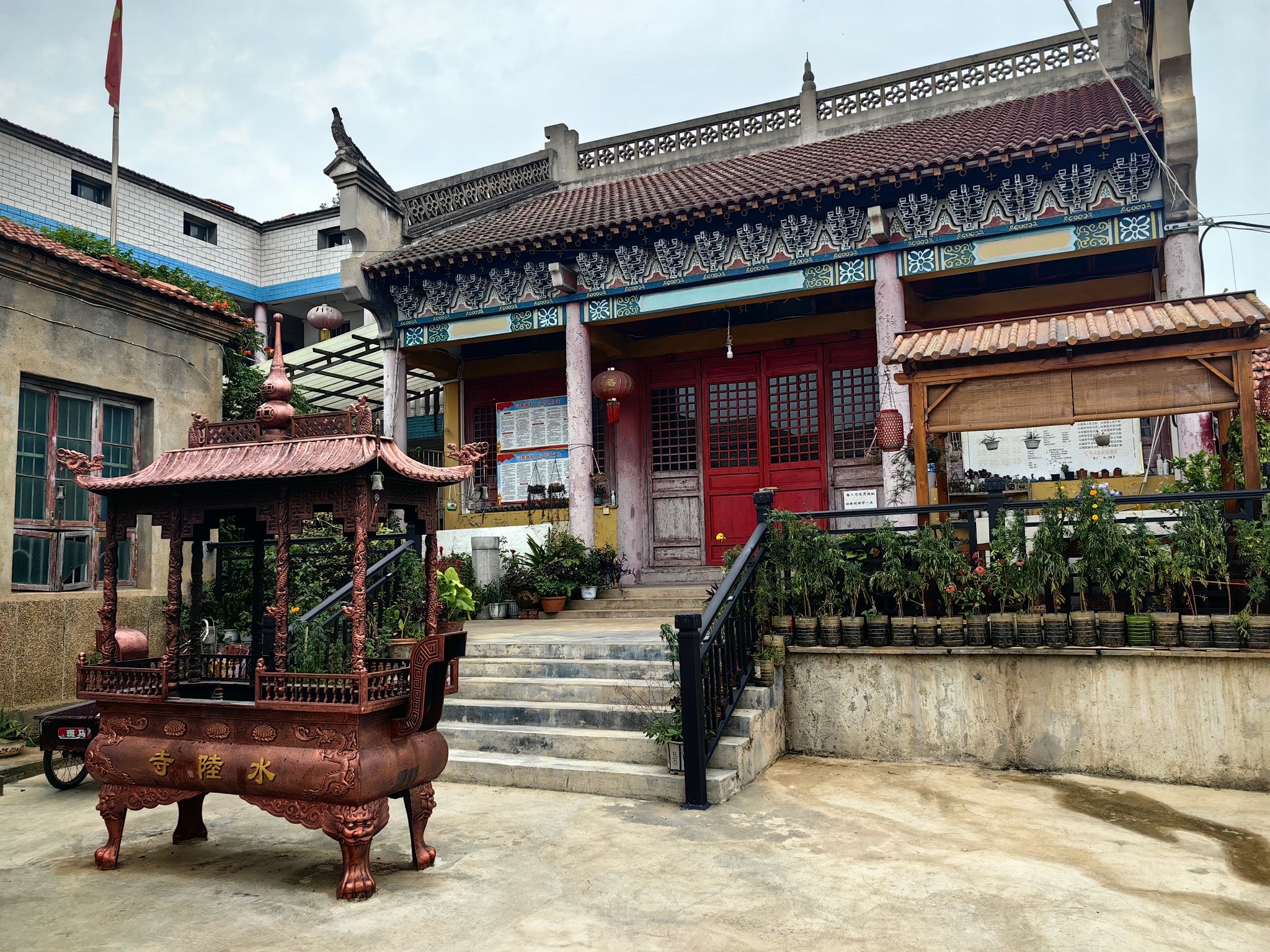 水陆寺实景照片