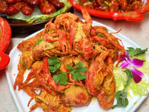 传奇龙虾·江湖菜(宜宾总店)
