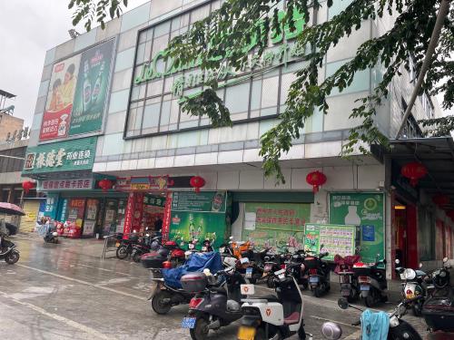 乐卖特超级购物广场(军屯店)