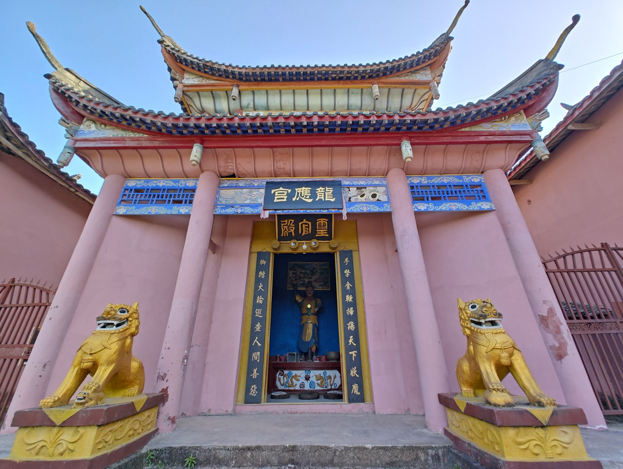 龙应宫实景照片