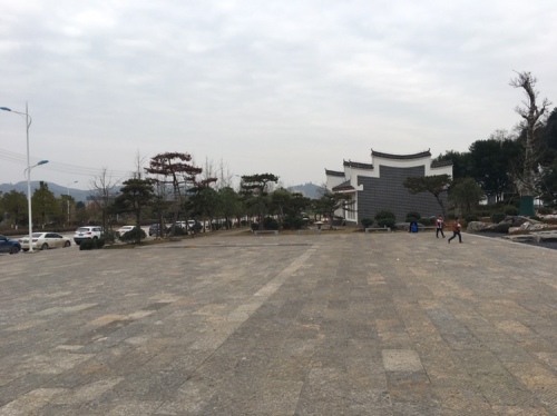 秦汉古道溱水关文化广场旅行图片 1