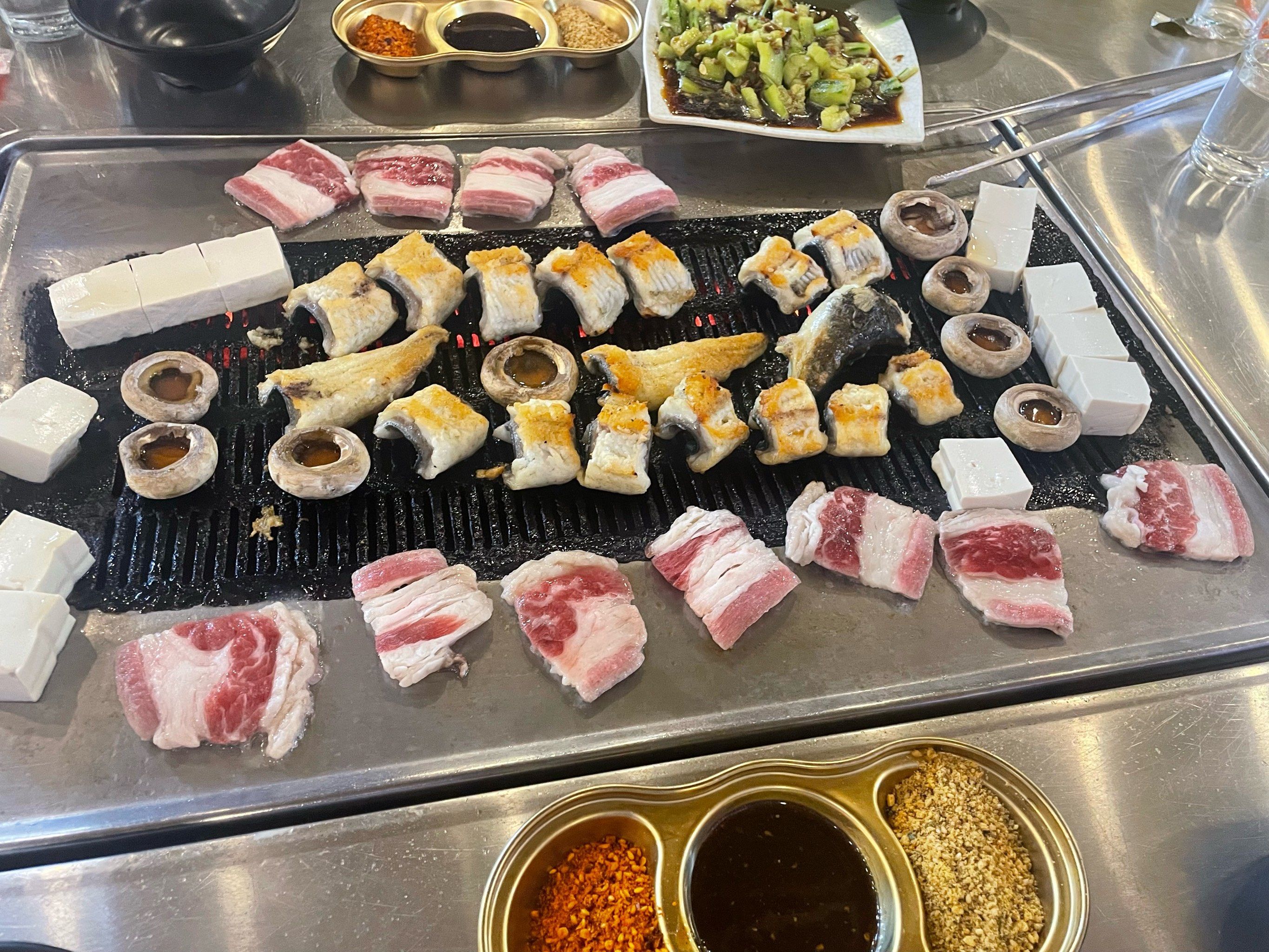 鳗鳗爱·炭烧烤肉