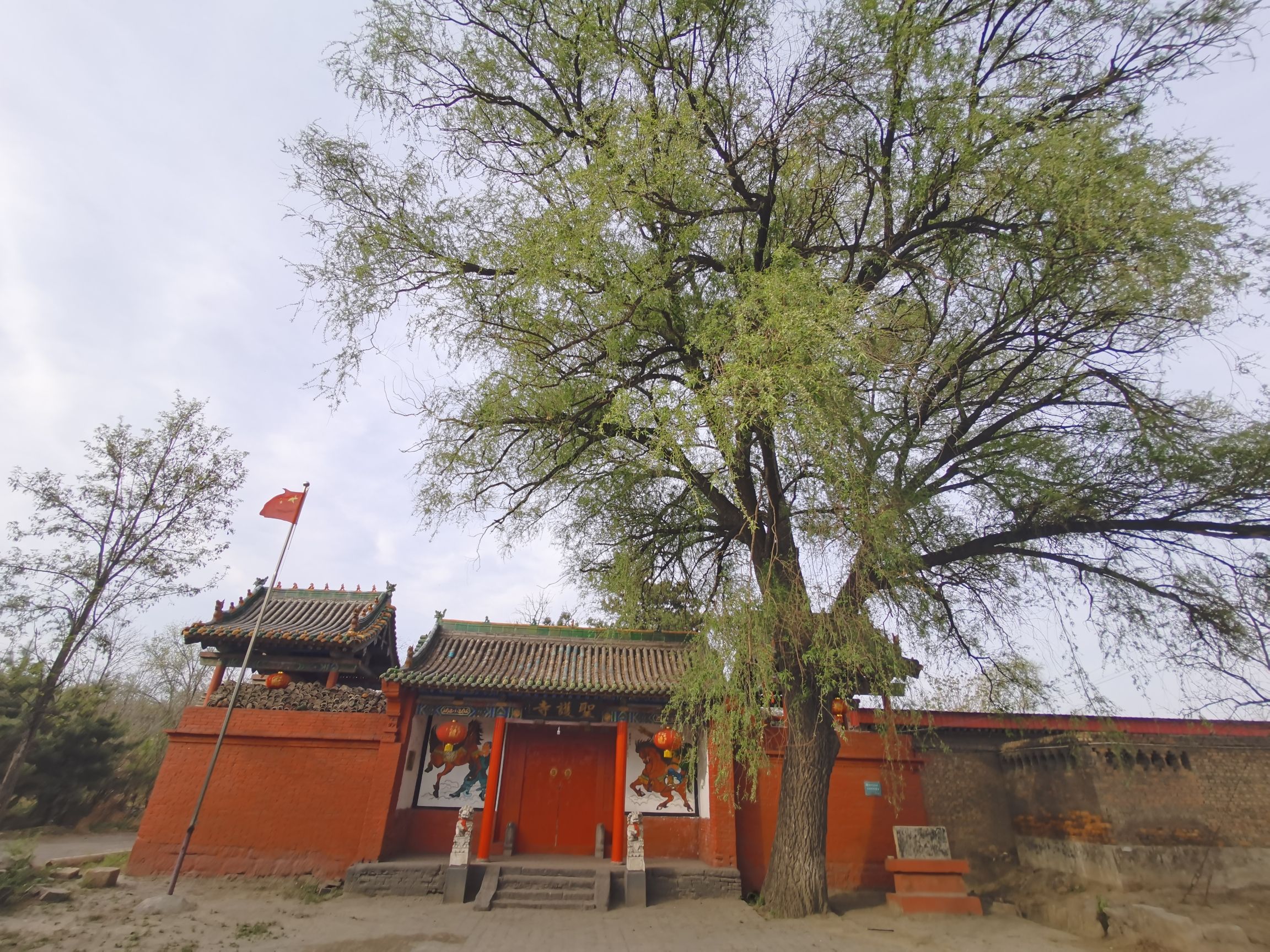 圣护寺实景照片