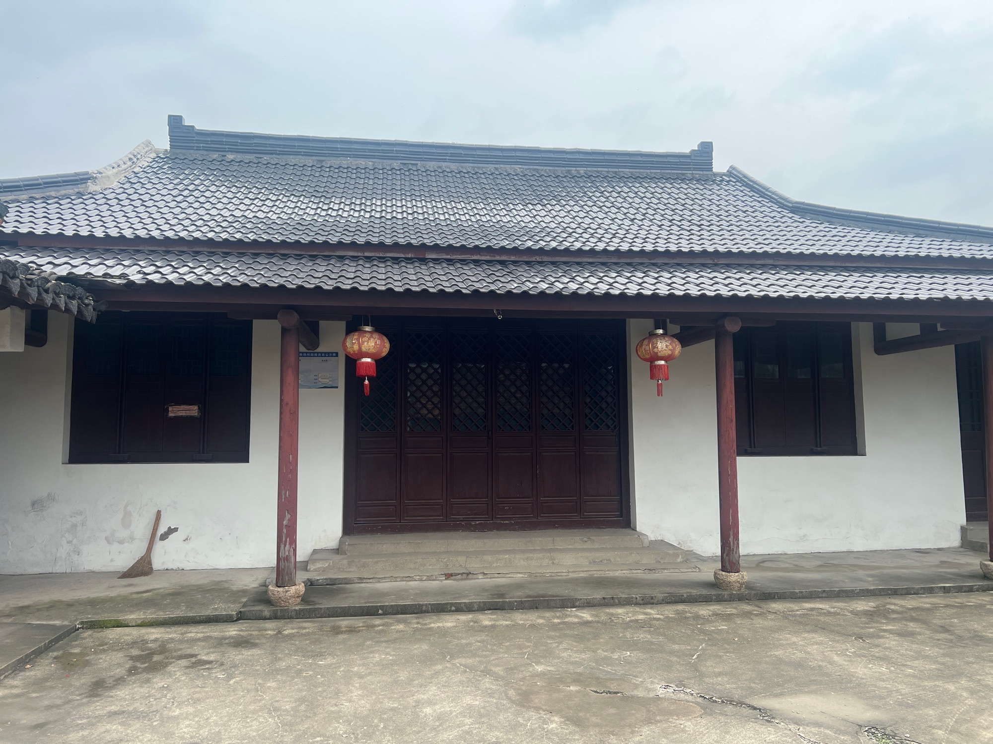 洋泾庙实景照片