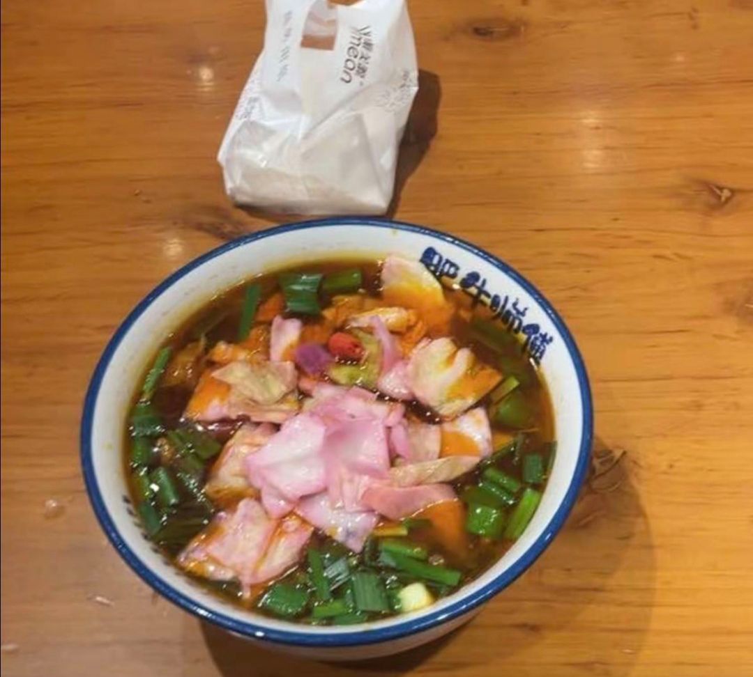 肥牛师傅米线(伴山二店)