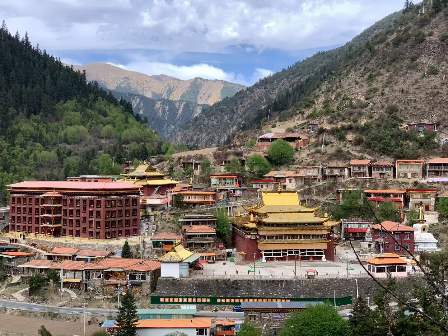 叶欧寺实景照片