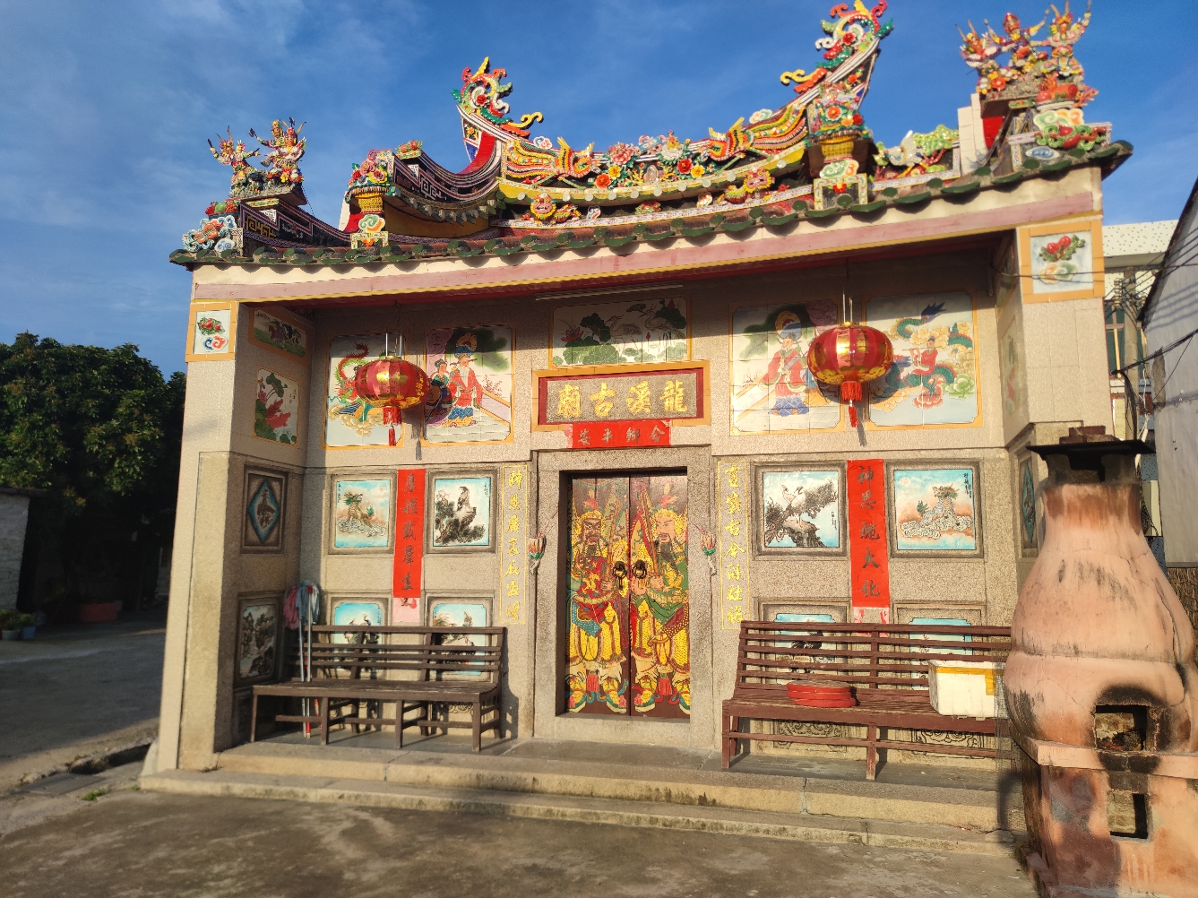 岭后村龙溪古庙实景照片