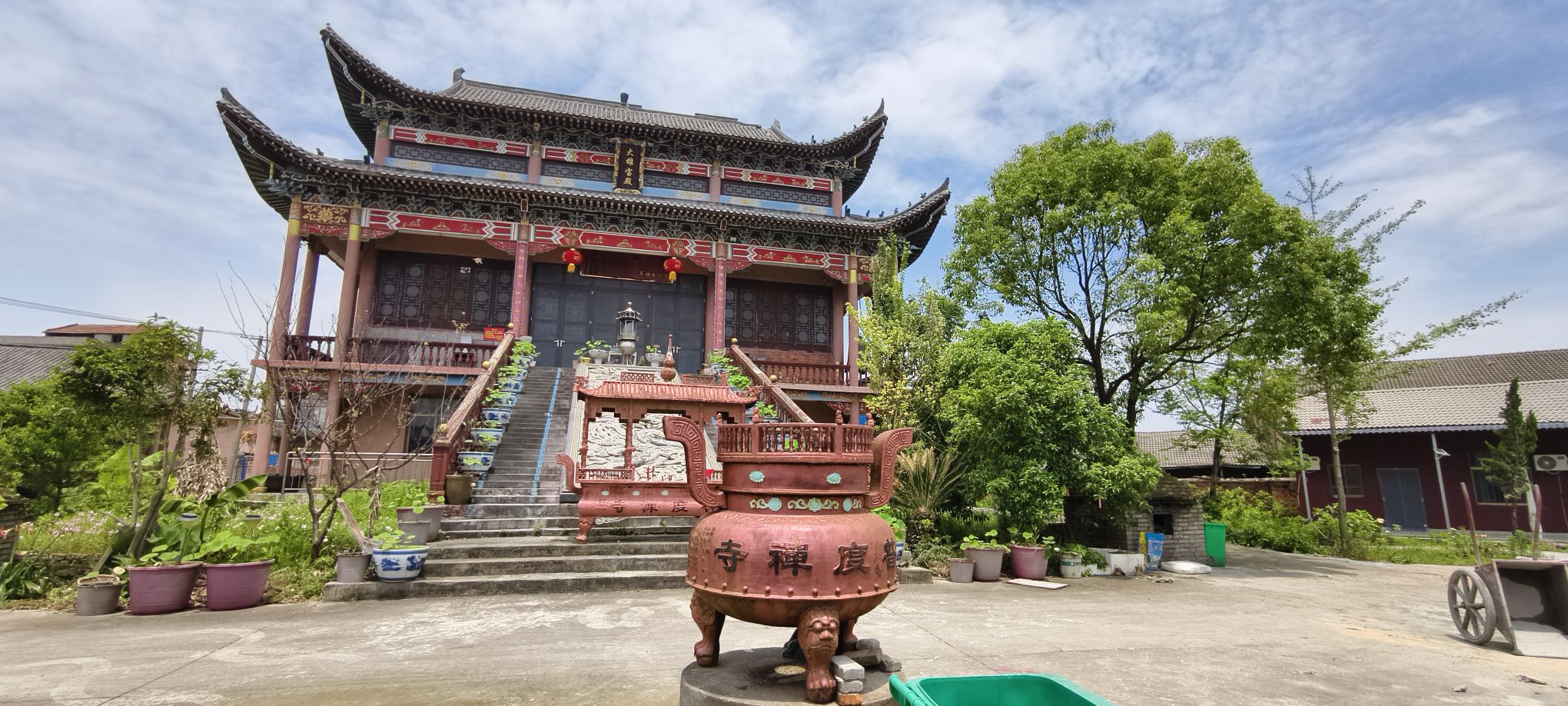 普度禅寺实景照片