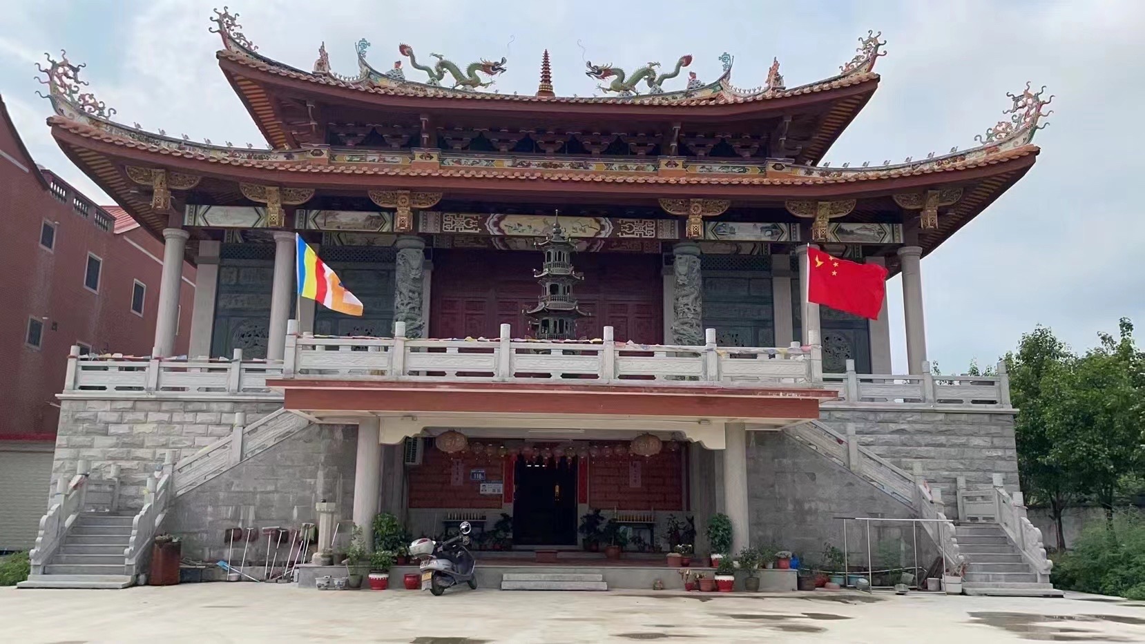忠莲寺实景照片