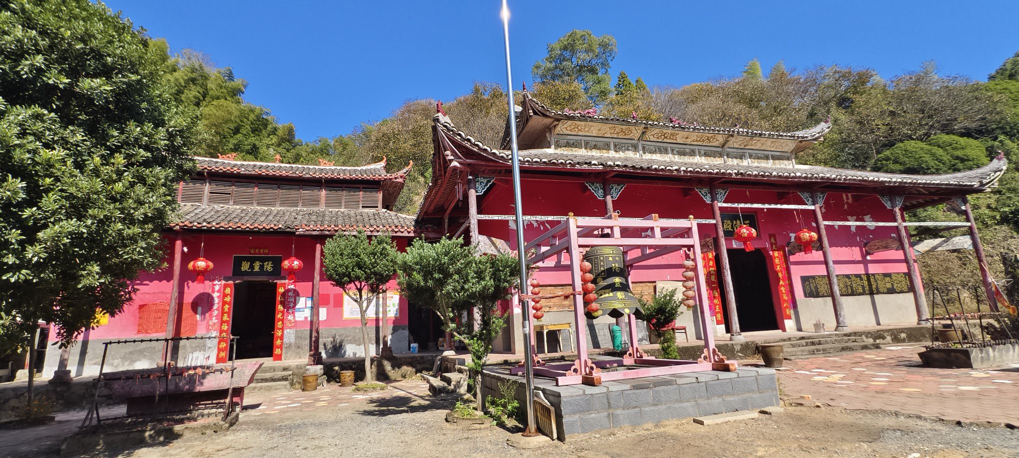 南昌市梅岭阳灵古观实景照片