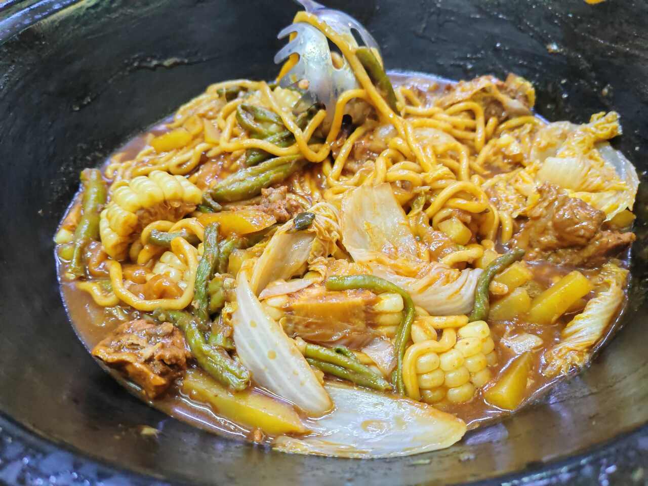 焖百味外婆铁锅焖面(总店)
