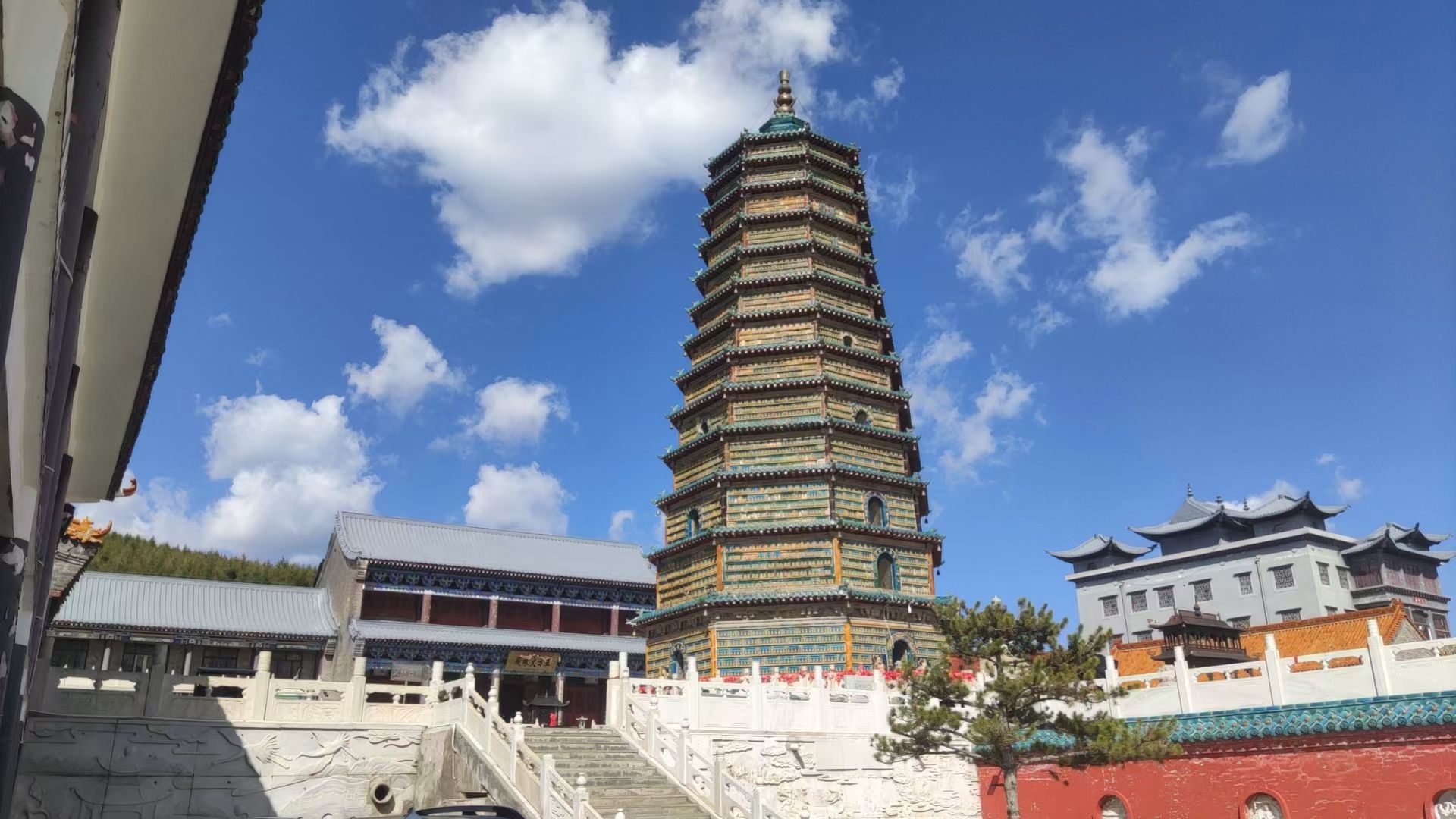 五方文殊殿实景照片