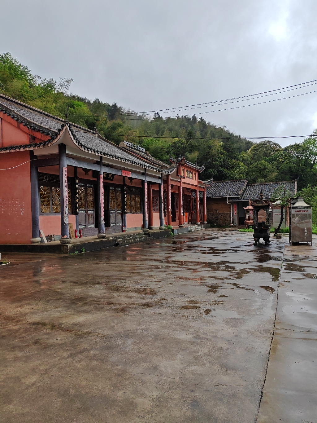 大悲山莲峰古寺实景照片