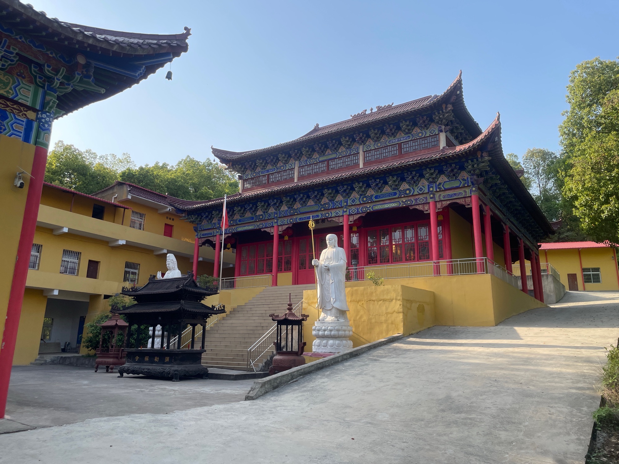 弥勒禅寺实景照片