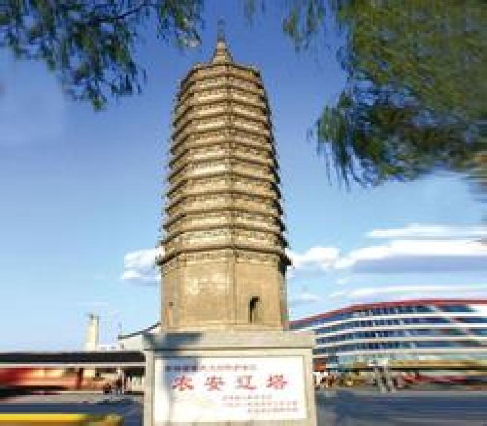 农安辽塔景点图片