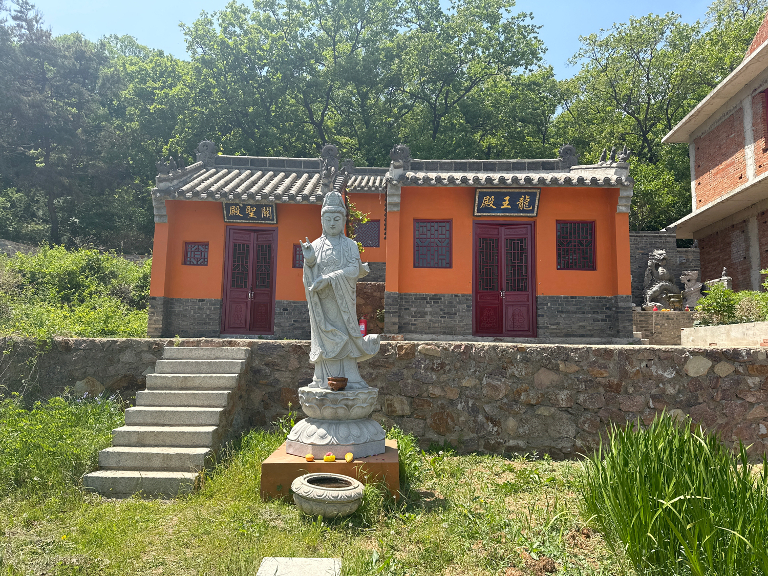 龙泉寺实景照片