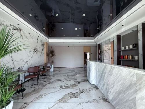 石河子坚果酒店