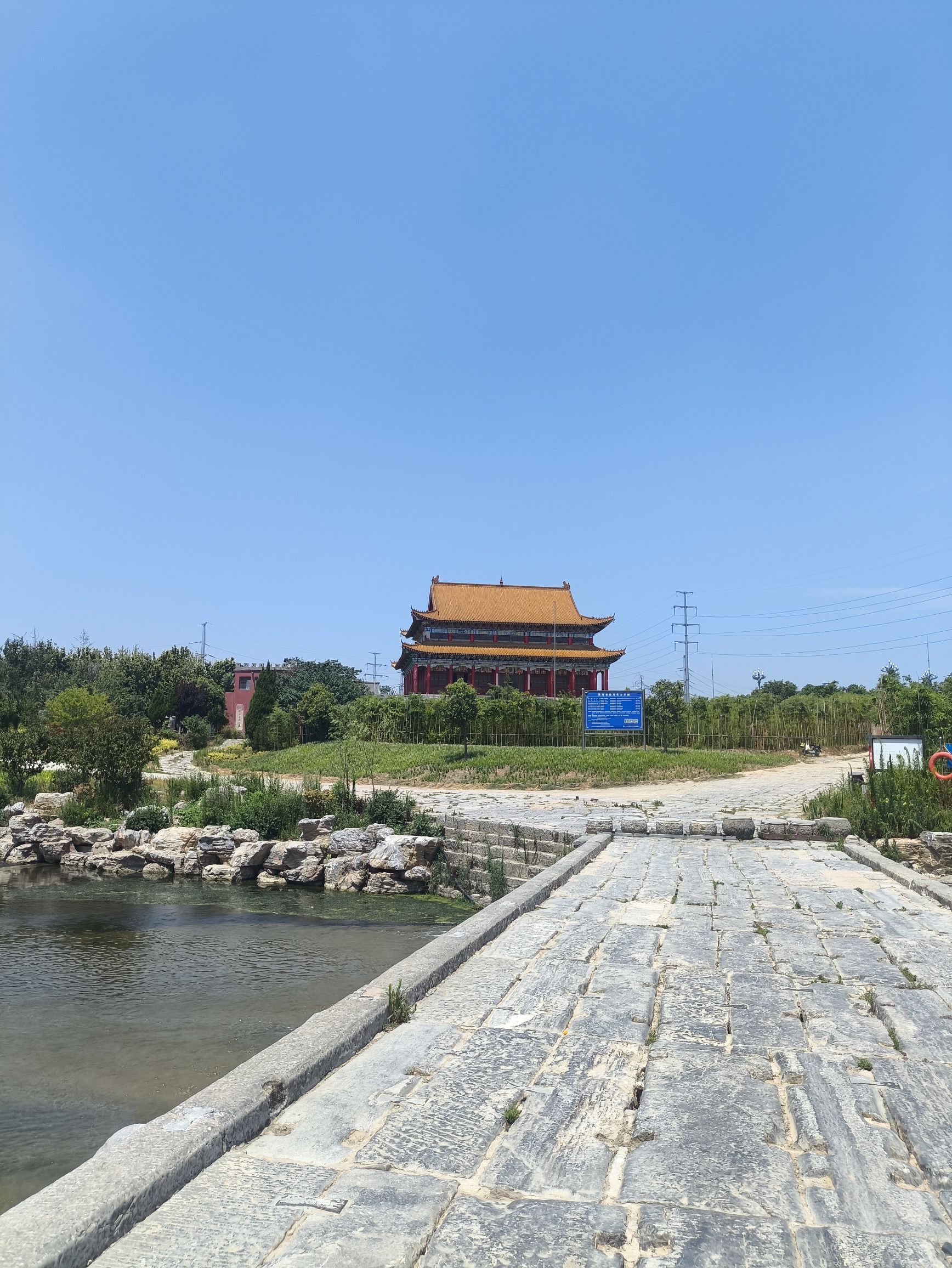 三佛禅寺实景照片