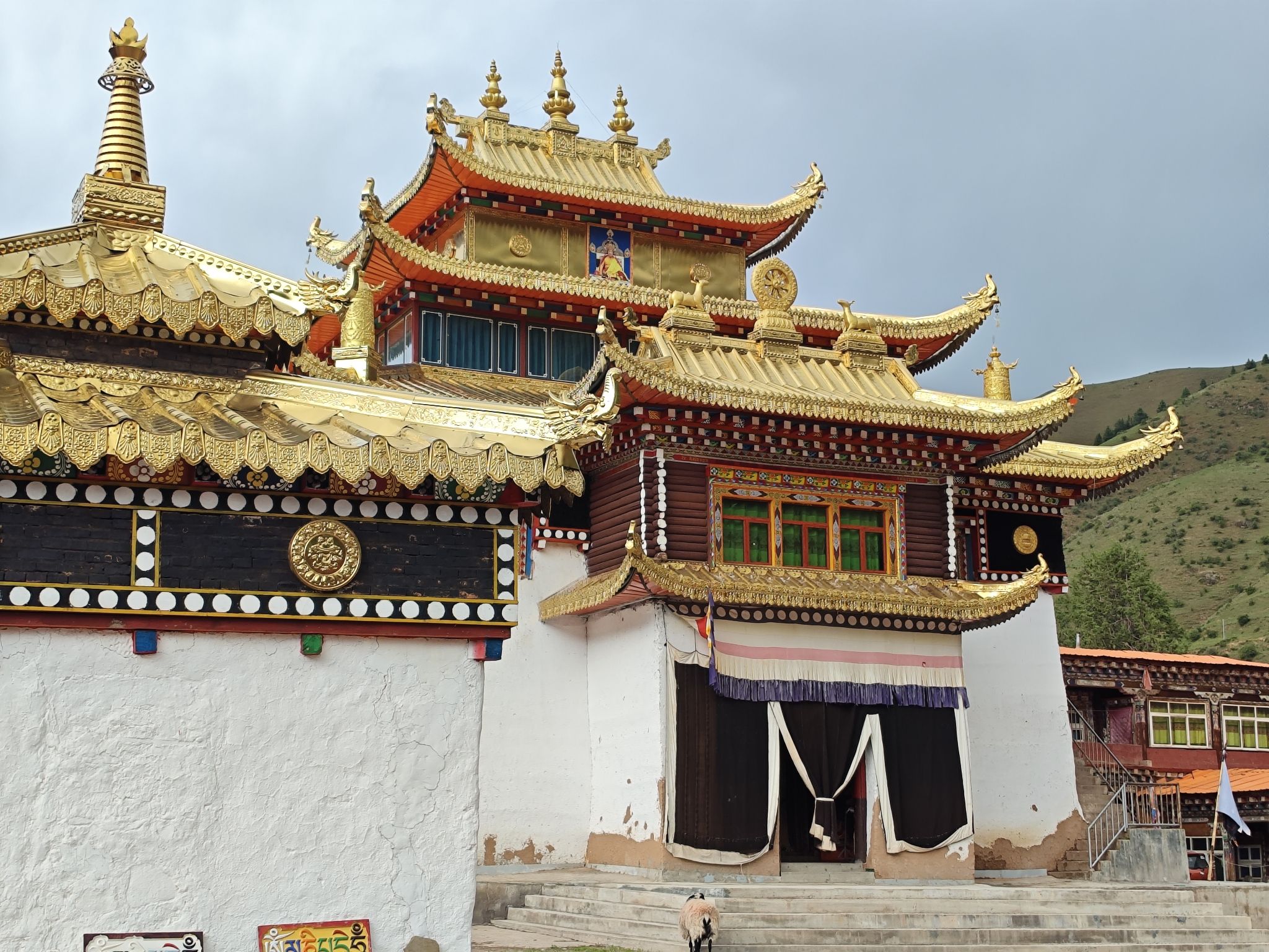 瓦东寺实景照片