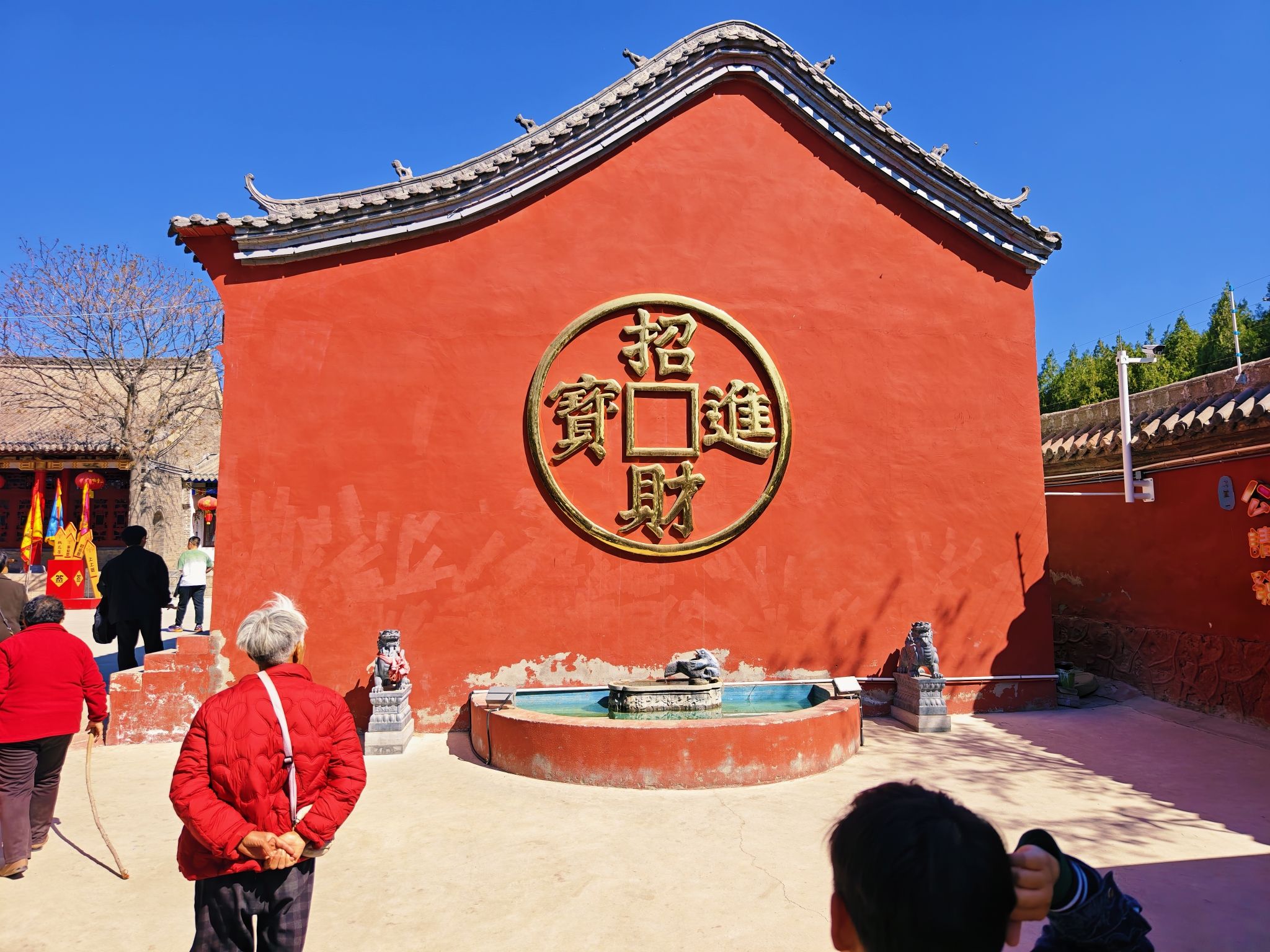 响堂寺-财神殿实景照片