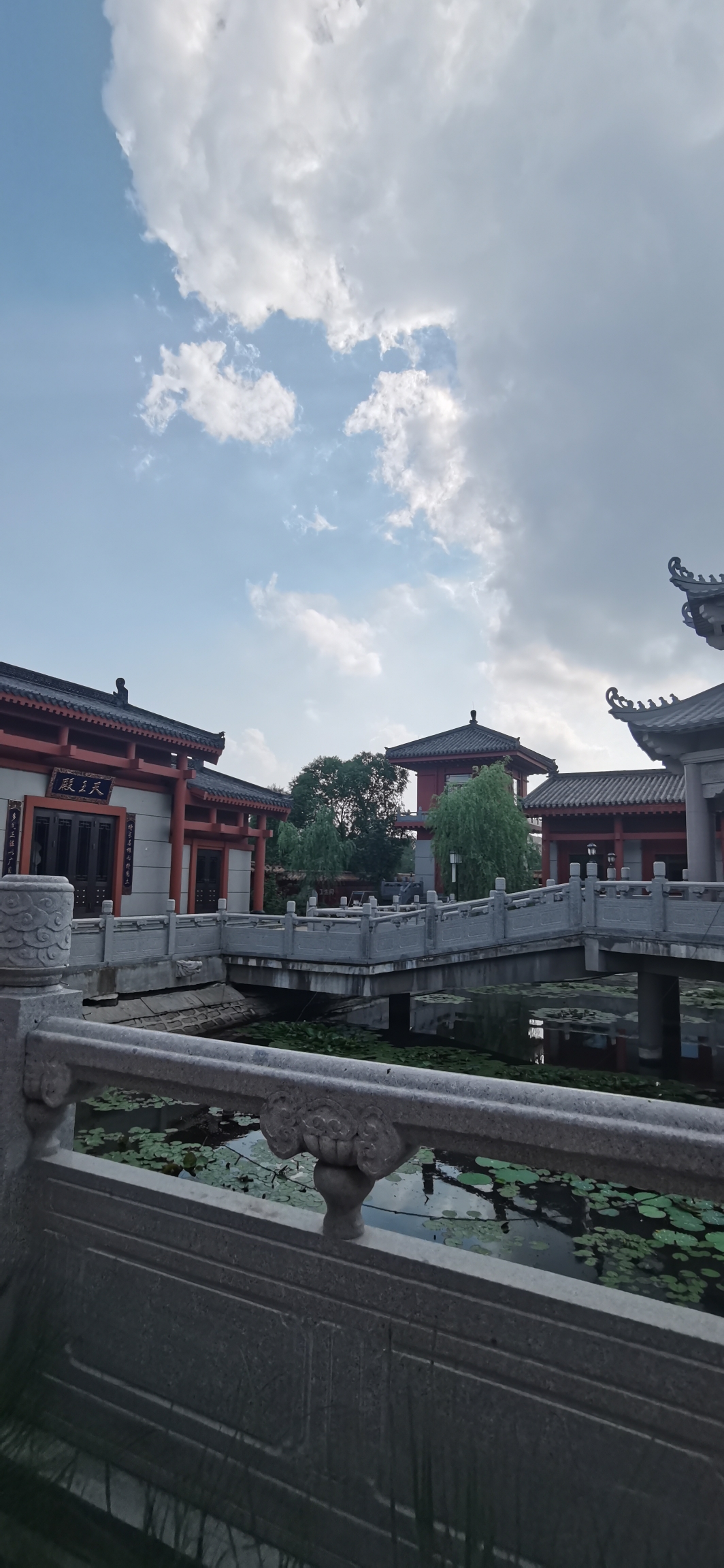 龙莲寺实景照片