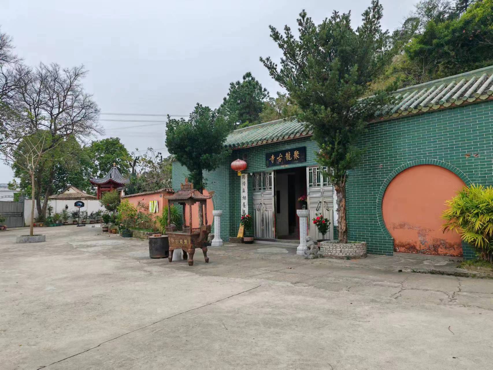 聚龙古寺实景照片