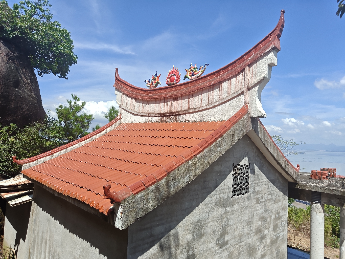 龟山庙实景照片