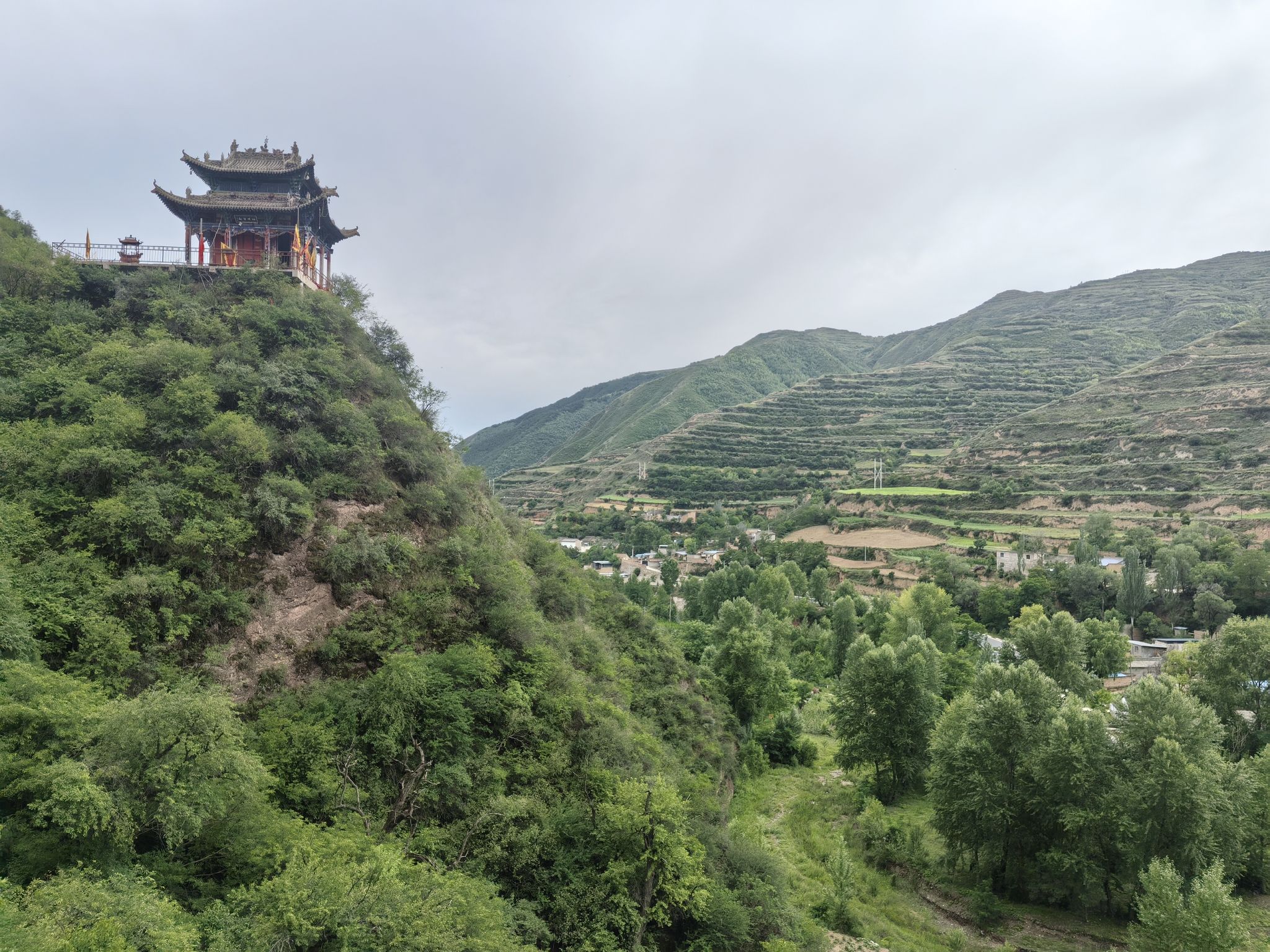 光明寺实景照片
