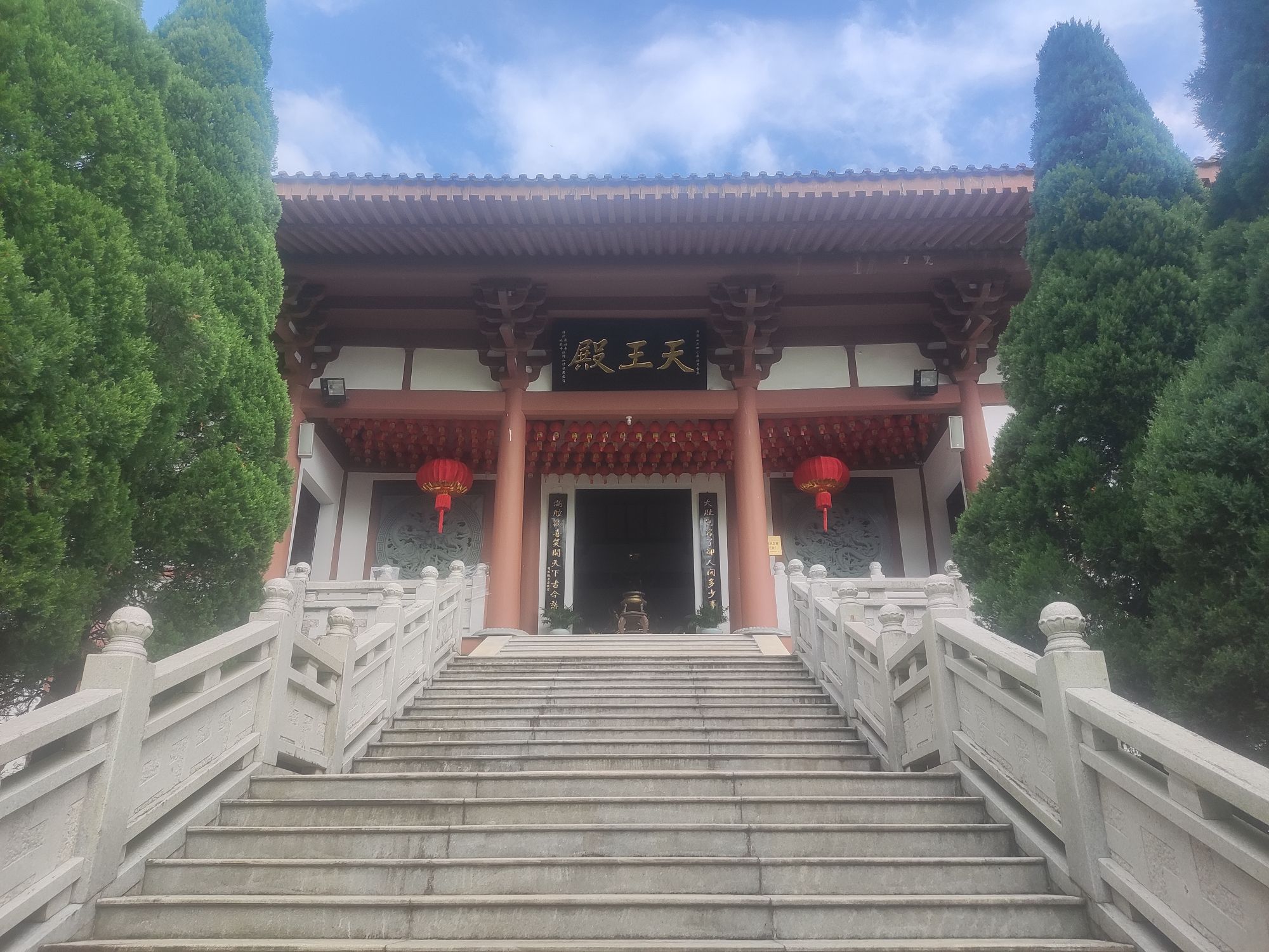 天湖净寺实景照片