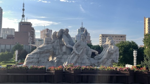 八女投江革命烈士陵园