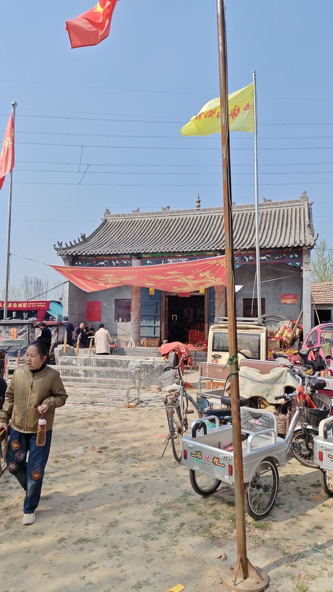 白衣奶奶老庙实景照片