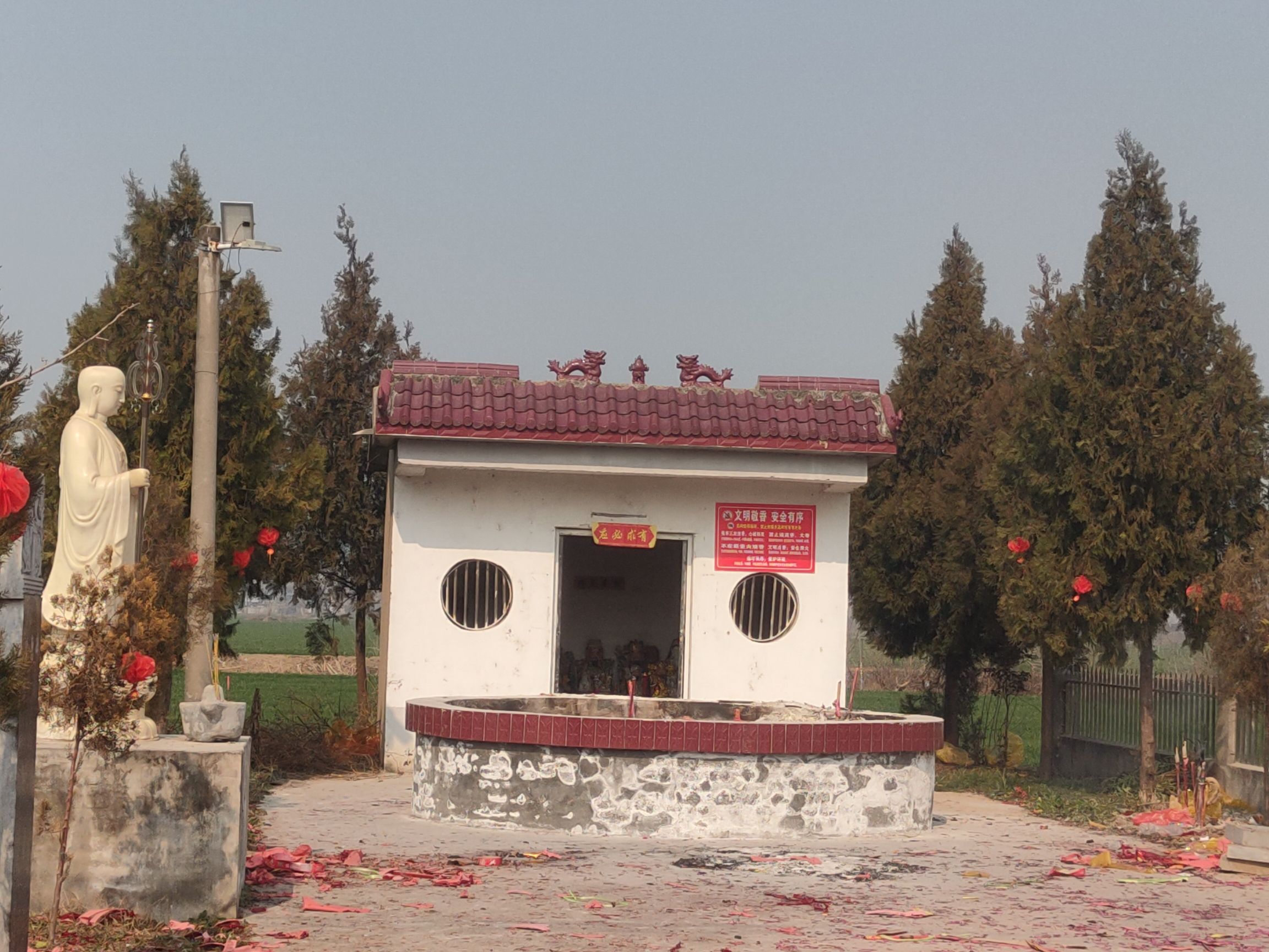 刘关土地庙实景照片