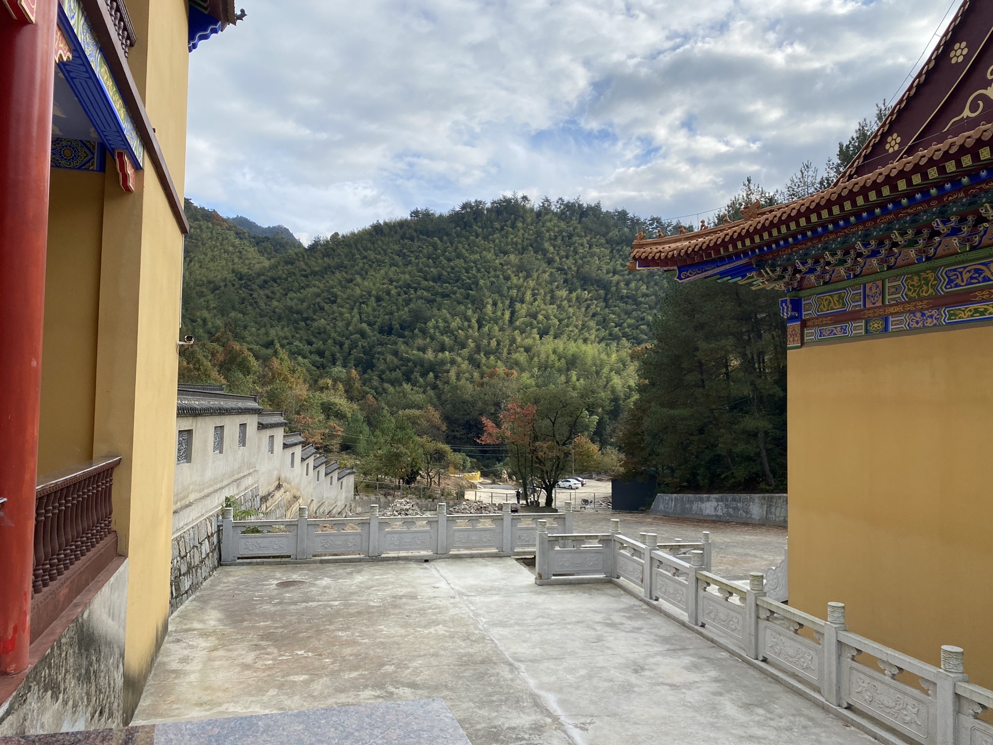 黄山-翠微寺大雄宝殿实景照片