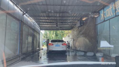 路航加油站