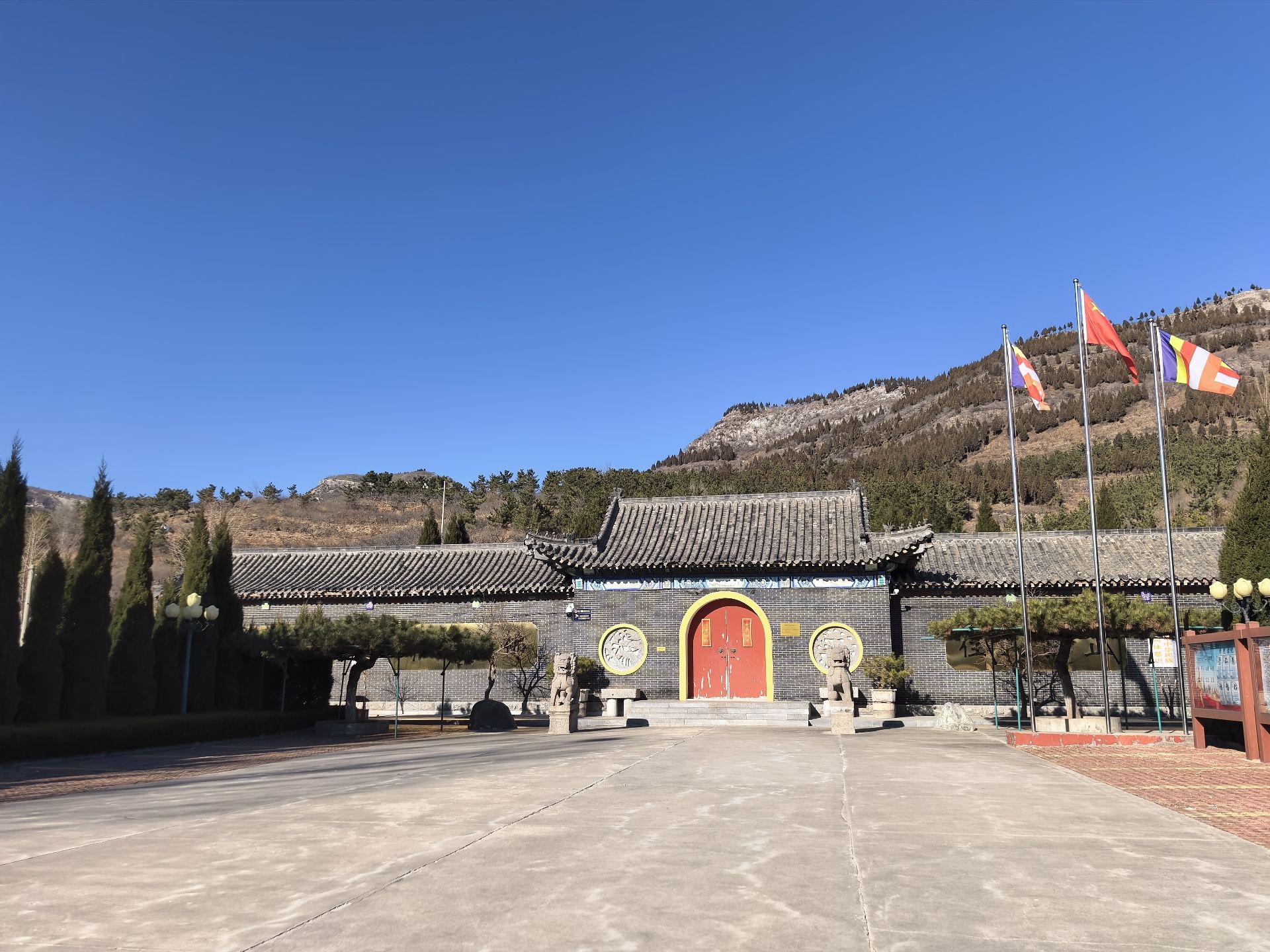 圣教寺实景照片