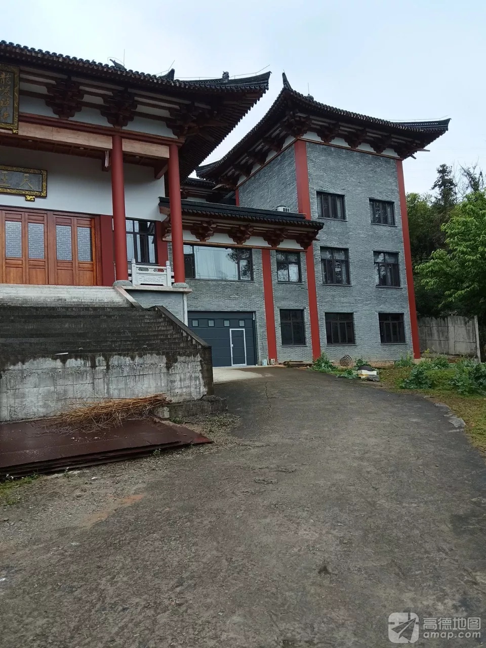 龙潭村龙岩寺实景照片