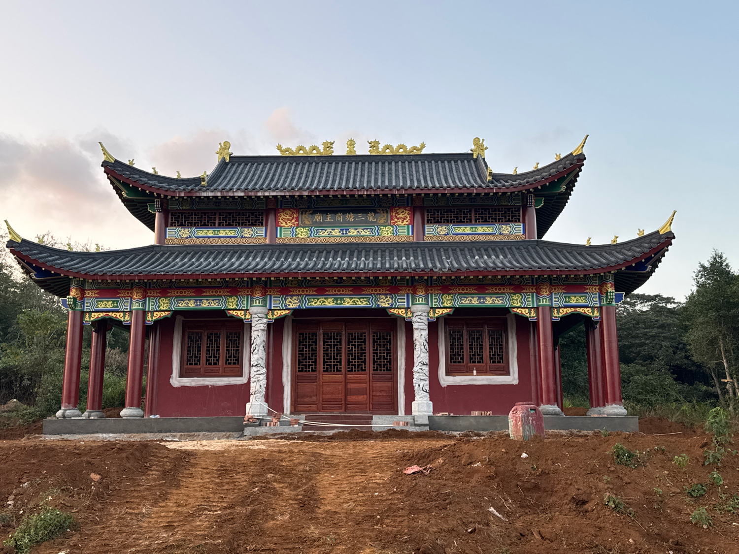 龙三塘峝主庙实景照片