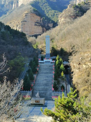 七步沟景区-抗日烈士纪念碑