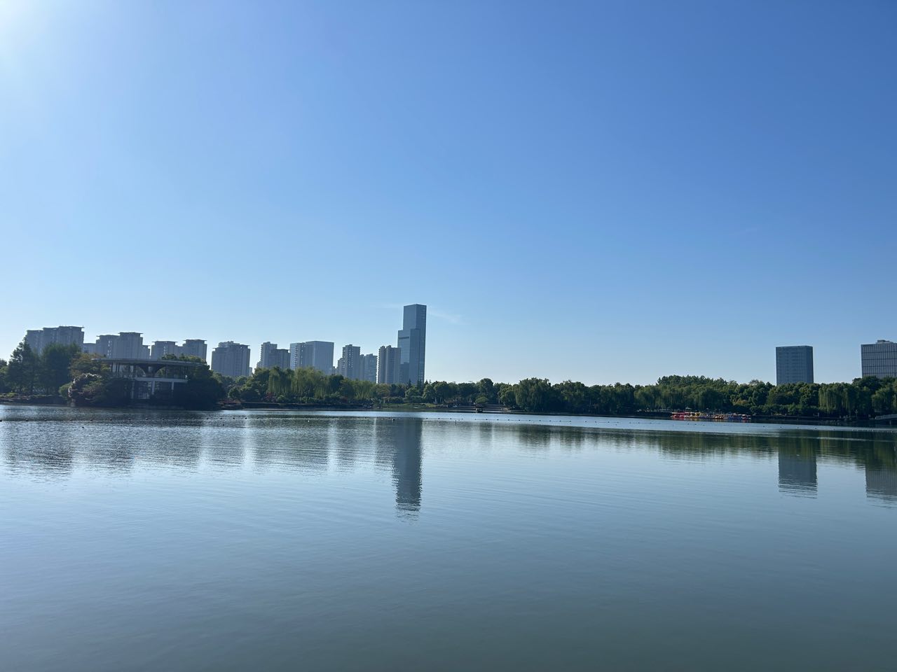 燕湖公园