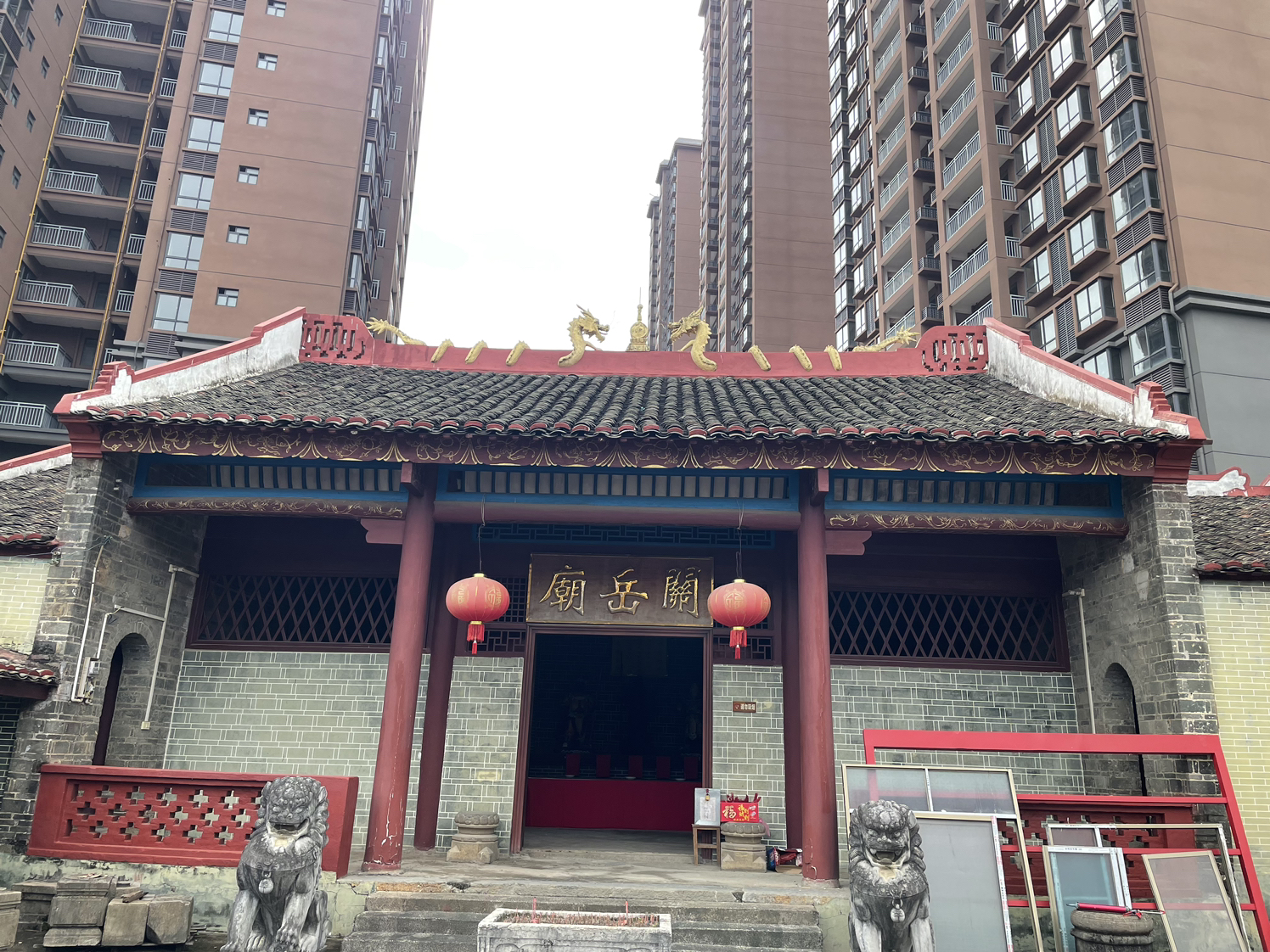 关岳庙实景照片