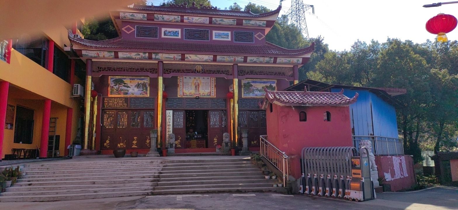 静莲寺实景照片