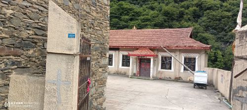 沙坝村转经楼礼堂