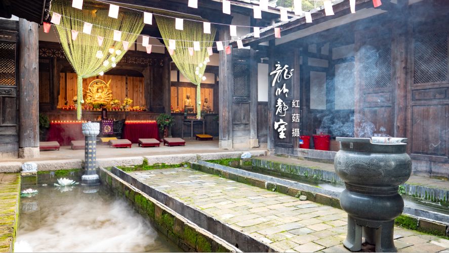 龙吟静寺实景照片